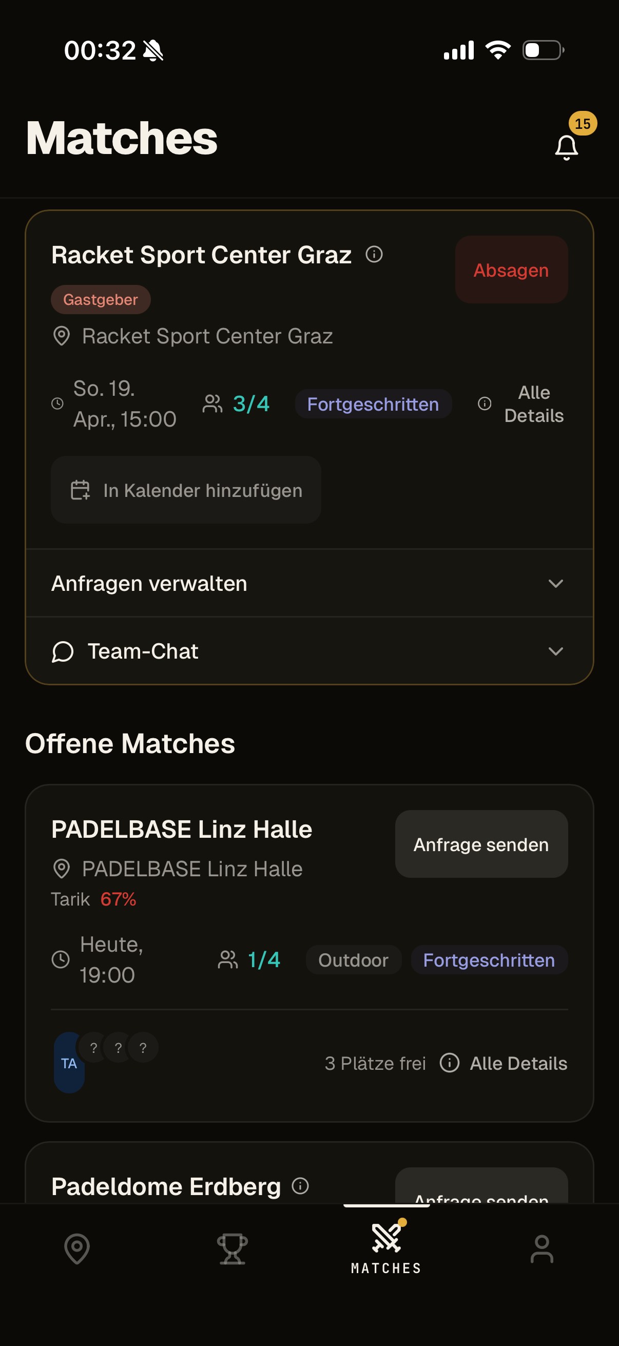 Matches-Ansicht mit offenen Spielen und Team-Chat